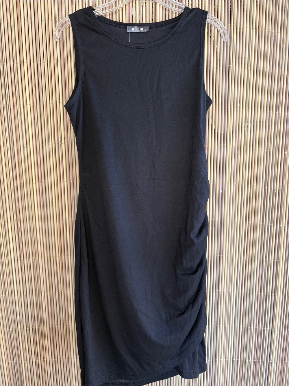 Sleeveless Black Maxi Dress — Effortless Everyday Style